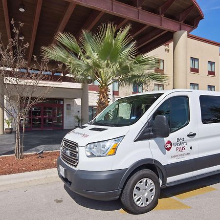 Best Western Plus Austin Airport Inn & Suites Exterior photo